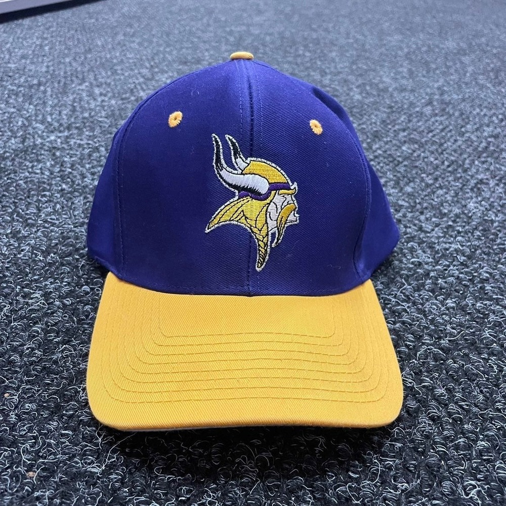 Vintage Minnesota Vikings NFL Football Snapback Hat BRAND NEW